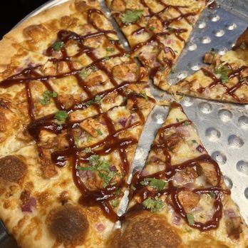 NY Pie - 14" BBQ Chicken - Pizza Near Me - Nashville, Tennessee