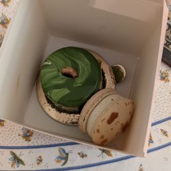 Aster's Refined Cakes