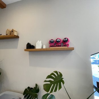 CafeInn - Minimalist design - Cafes Near Me - Jericho, New York