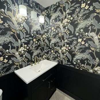 J E Wallcovering - Peacock dark wallpaper - Wallpapering Near Me J E Wallcovering - Peacock dark wallpaper - Wallpapering Near Me
