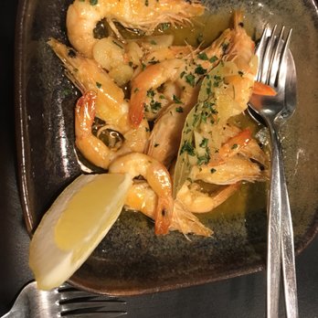 Taninos - Garlic Shrimp. Delicious! - Portuguese Near Me - Lagos, 08