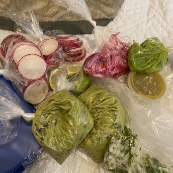 Tacos El Jefe - Salsas, limes, radishes, cilantro and onions, etc. - Food Trucks Near Me - Los Angeles, California