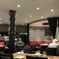 Desi Pakwan - Interior