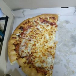 Pizza Hut - More roaches