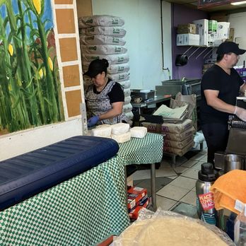 La Nueva Fresh & Hot - Making fresh tortillas - Mexican Near Me - Dallas, Texas La Nueva Fresh & Hot - Making fresh tortillas - Mexican Near Me - Dallas, Texas