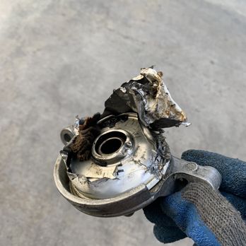 Pep Boys - Oil filter housing with the wrong Oil Filter Pepboys put on. - Auto Repair Near Me - Escondido, California