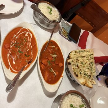 Sizzling Bombay - Garlic Naan, Chicken Makhani/ Butter chicken - Indian Near Me - Bel Air, Maryland Sizzling Bombay - Garlic Naan, Chicken Makhani/ Butter chicken - Indian Near Me - Bel Air, Maryland