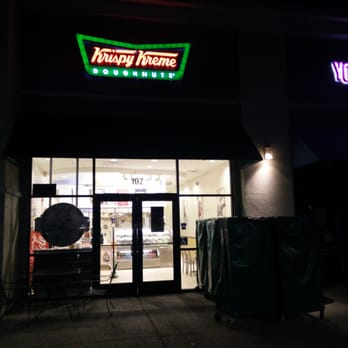Krispy Kreme - Empty store, empty racks out front @5:30am. - Donuts Near Me - Vacaville, California