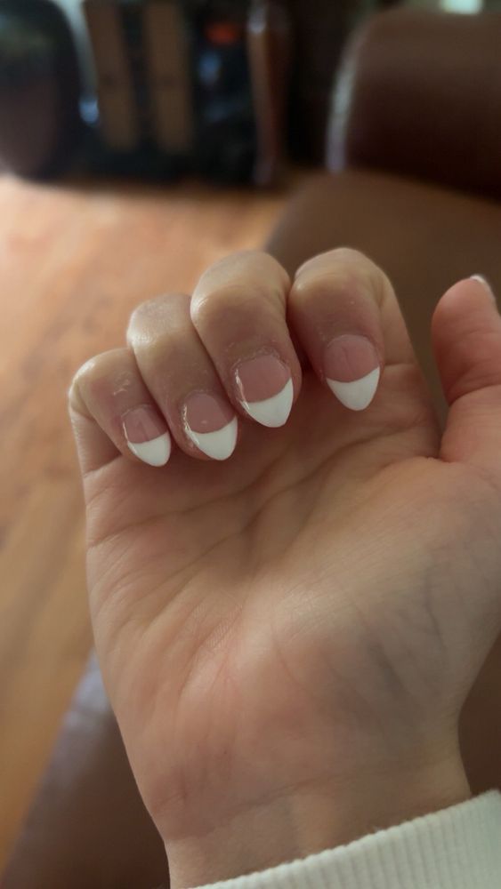 Denver Nail Spa Logo