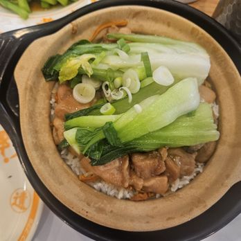 BZZ Clay Pot - Chicken Claypot - Chinese Near Me - Cupertino, California