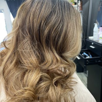 Daisy's Beauty Salon - Biology hair color - Hair Salons Near Me - Whittier, California
