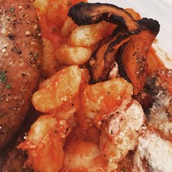 Bello - Gnocchi with spicy sausage, veggies