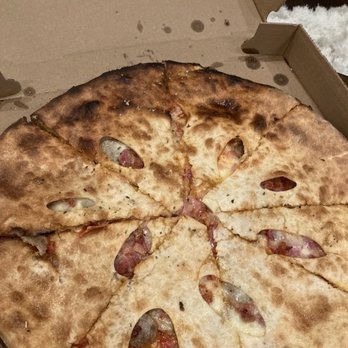 Anthony's Pizza - Burnt and cold pizza - Pizza Near Me - Winchester, Virginia