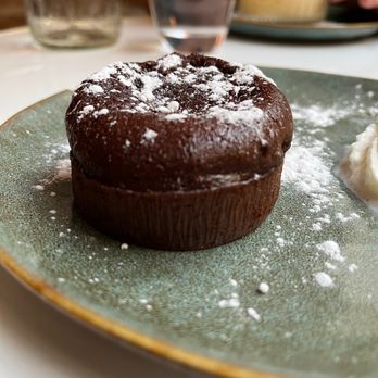 Bistro Saint Dominique - French Near Me - Paris, 75