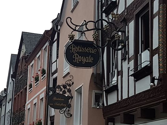 Rotisserie Royale by null