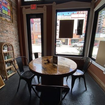 Top Hat Coffee and Entertainment - View of road - Coffee & Tea Near Me - Ottumwa, Iowa