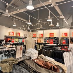 American Eagle & Aerie Outlet