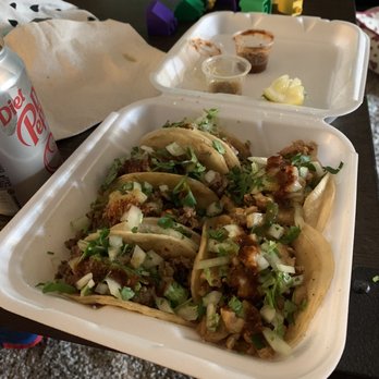 Menos Tacos - Carne asada and pollo tacos - Food Trucks Near Me - Bakersfield, California Menos Tacos - Carne asada and pollo tacos - Food Trucks Near Me - Bakersfield, California