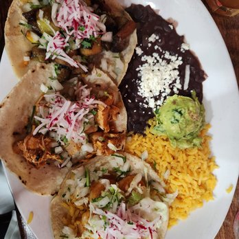 5 Rabanitos - Three taco meal - Cameron's, veggies, chicken tikka - Mexican Near Me - Chicago, Illinois