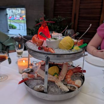 Baltaire Restaurant - Petite seafood platter - Steakhouses Near Me - Los Angeles, California Baltaire Restaurant - Petite seafood platter - Steakhouses Near Me - Los Angeles, California