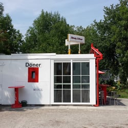 Simay Döner - Blick vom Parkplatz