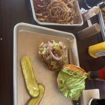Anaheim Jacks - Billy the Kid Burger with their fried onion strips - Burgers Near Me - Ruidoso, New Mexico