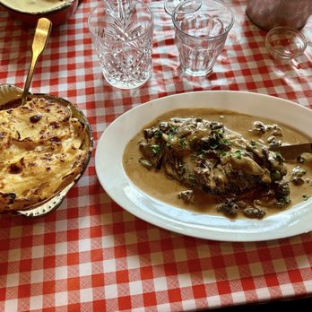 La Ferme à Dédé - Hanger steak with Morel sauce and gratin dauphinois.  Best dish on menu - French Near Me - Grenoble, 38
