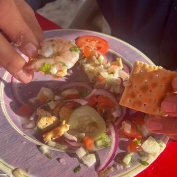 Burros Bar & Restaurant - Tostadas de camaron - Seafood Near Me - Puerto Vallarta, JAL