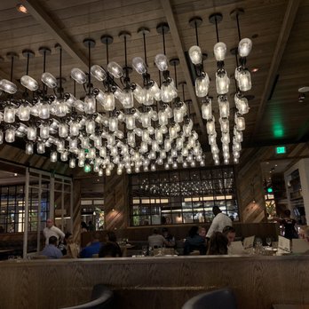 Yardbird - 03.30.19 lighting fixture - Southern Near Me - Las Vegas, Nevada Yardbird - 03.30.19 lighting fixture - Southern Near Me - Las Vegas, Nevada