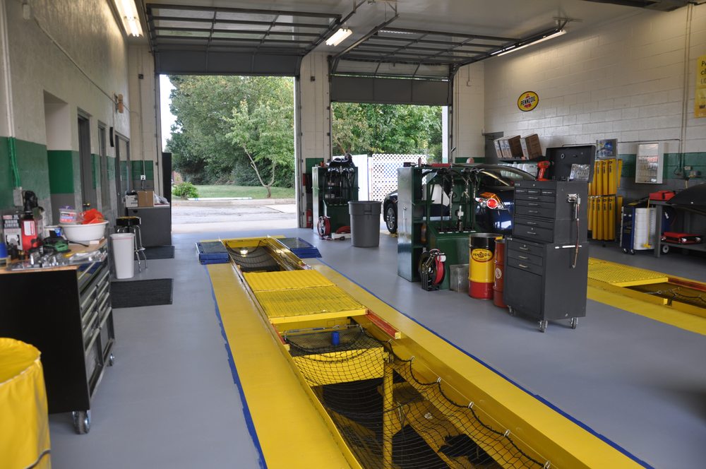 CALLAHAN’S AUTO SERVICE CENTER Updated June 2024 18 Reviews 2926 Battleground Ave