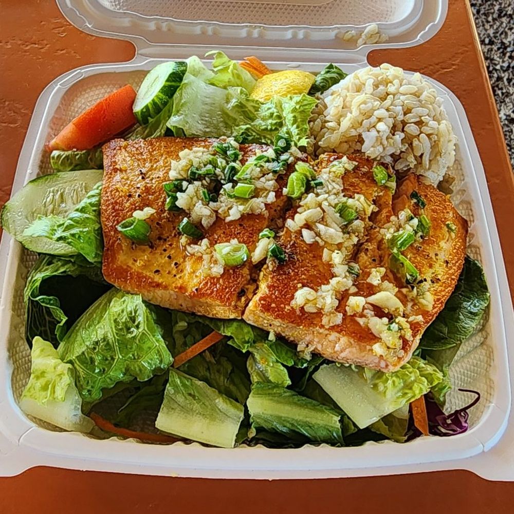 New Town Cafe - Grilled Salmon Salad - Cafes Near Me - Aiea, Hawaii New Town Cafe - Grilled Salmon Salad - Cafes Near Me - Aiea, Hawaii