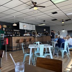 PersNIKKIty's Cafe - Interior view