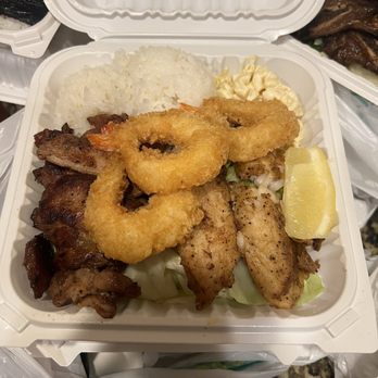 Ono Hawaiian BBQ - Seafood Mix w/Island Spice Grilled Fish - Hawaiian Near Me - Phoenix, Arizona