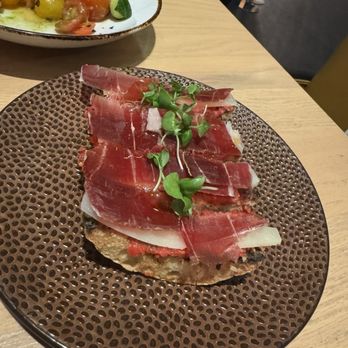 Capa - Spanish Near Me - Lake Buena Vista, Florida