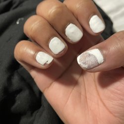 Aliya Wray's Beauty Parlor - Gel manicure
