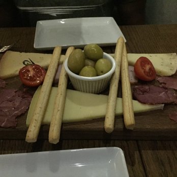 Solera Winery - Meat and cheese board - Wine Bars Near Me - Istanbul, 34