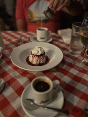 Pia's Trattoria by null