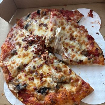 Fresh Brothers Pizza Manhattan Beach - (Partial) personal pan pizza .. substantial! - Pizza Near Me - Manhattan Beach, California Fresh Brothers Pizza Manhattan Beach - (Partial) personal pan pizza .. substantial! - Pizza Near Me - Manhattan Beach, California