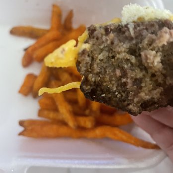Hotel Vista Azul - Burnt MONSTROUS BURGER - Hotels Near Me - Aguadilla, Puerto Rico