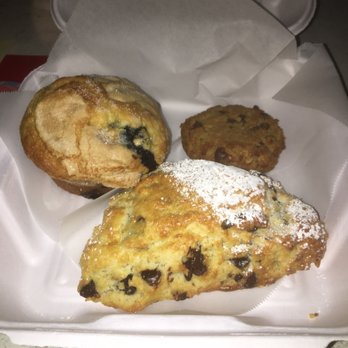 Lux Central - Pastries to go: blueberry scone, blueberry muffin, paleo pecan chocolate chip cookie - Coffee & Tea Near Me - Phoenix, Arizona Lux Central - Pastries to go: blueberry scone, blueberry muffin, paleo pecan chocolate chip cookie - Coffee & Tea Near Me - Phoenix, Arizona