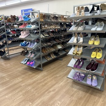 Goodwill Store and Donation Station - Shoes - Thrift Stores Near Me - Kerrville, Texas