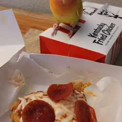 KFC - Chizza chizza