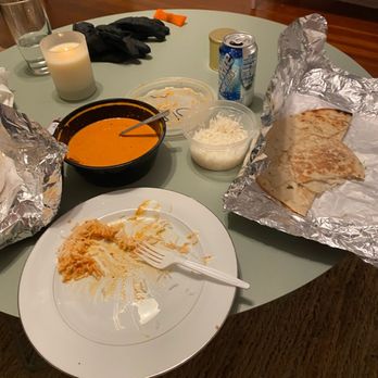 Mild 2 Spicy - Butter Chicken, Rice, Garlic Naan - Indian Near Me - Chicago, Illinois