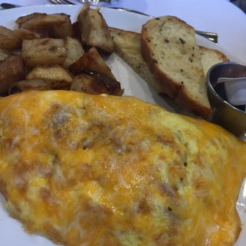 Central Bar + Restaurant - Brunch offering - American Near Me - Bellevue, Washington Central Bar + Restaurant - Brunch offering - American Near Me - Bellevue, Washington