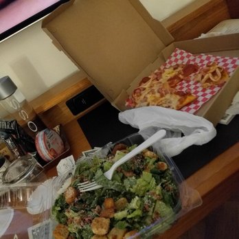 Pizza Onne - Caesar and a provolone pizza - Pizza Near Me - Miami, Florida