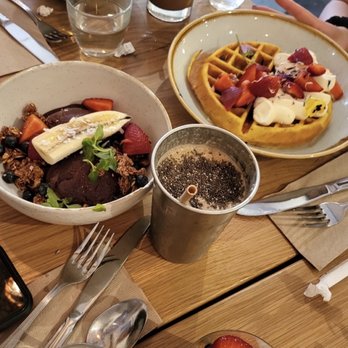Two Hands - Chicken bowl, iced mocha, lemon poppyseed waffle, panna cotta, banana smoothie, açaí bowl - Breakfast & Brunch Near Me - New York, New York Two Hands - Chicken bowl, iced mocha, lemon poppyseed waffle, panna cotta, banana smoothie, açaí bowl - Breakfast & Brunch Near Me - New York, New York
