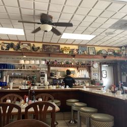 Big Rock Cafe - Interior