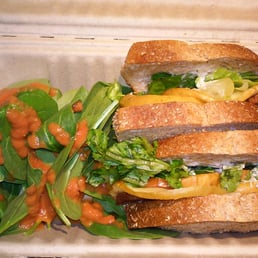 Fakin bacon sandwich hold the cheese. Tomato vinaigrette dressing on the greens. Fakin bacon sandwich hold the cheese. Tomato vinaigrette dressing on the greens.