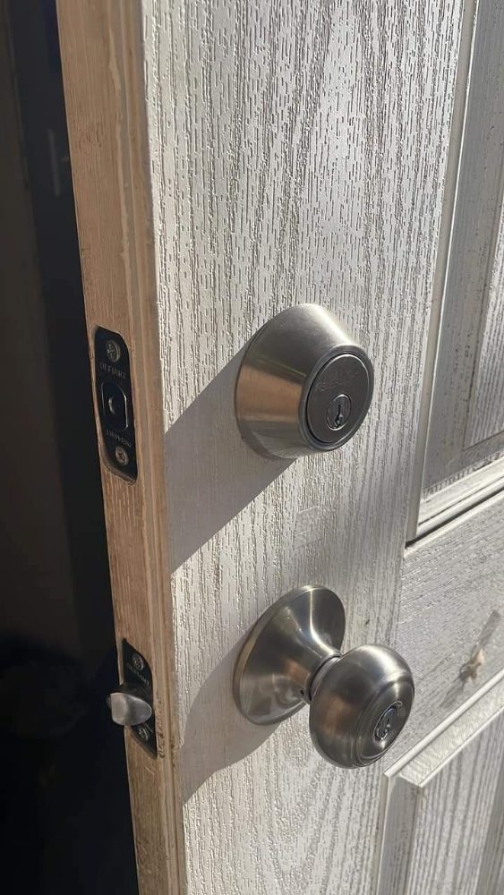 Slide of Handy Mannys Renovation