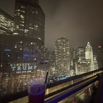LH Rooftop - Cocktail Bars Near Me - Chicago, Illinois